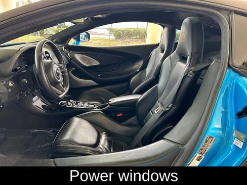 Used 2022 McLaren GT image 13