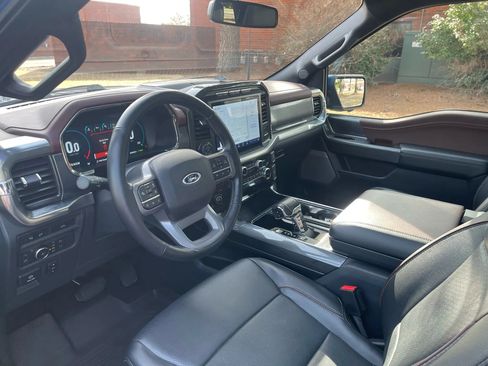 Used 2022 Ford F150 Lariat w/ Equipment Group 502A High AWD/4WD image 11
