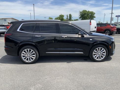Used 2021 Cadillac XT6 Premium Luxury AWD/4WD image 16