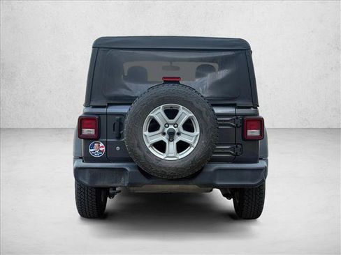 Used 2018 Jeep Wrangler Sport AWD/4WD image 4