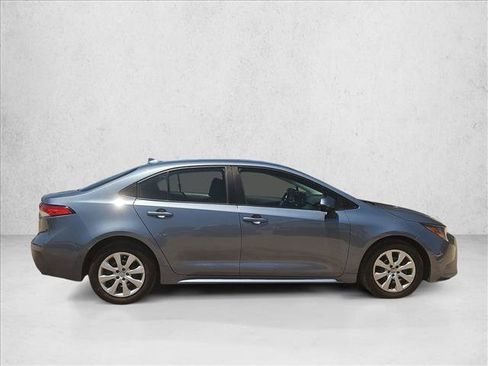 Used 2024 Toyota Corolla LE FWD image 4