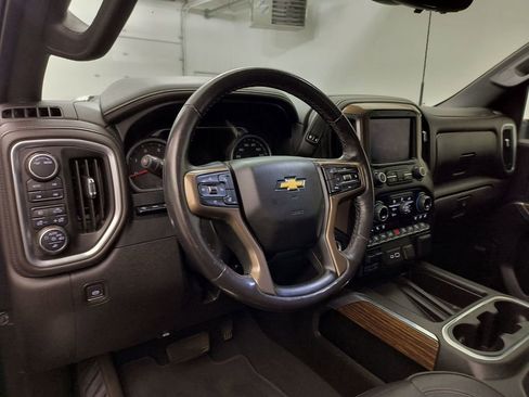 Used 2022 Chevrolet Silverado 3500 High Country w/ Z71 Off-Road Package AWD/4WD image 4