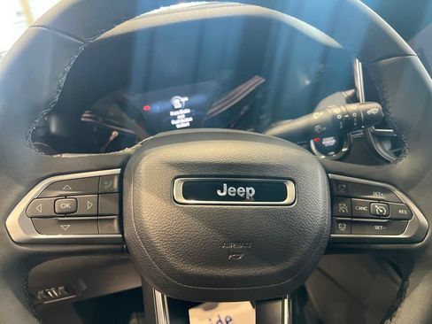 New 2026 Jeep Compass Limited AWD/4WD image 16