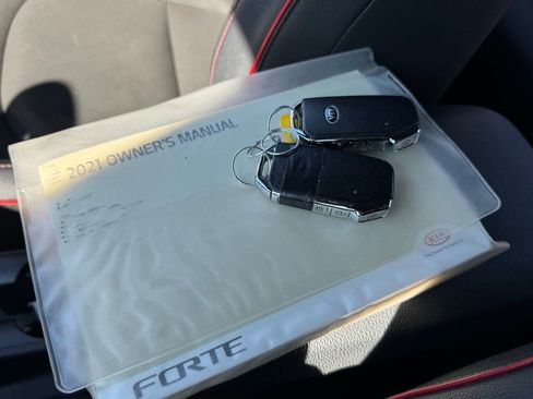Used 2021 Kia Forte GT image 31