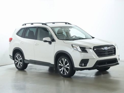 Certified 2023 Subaru Forester Limited image 9