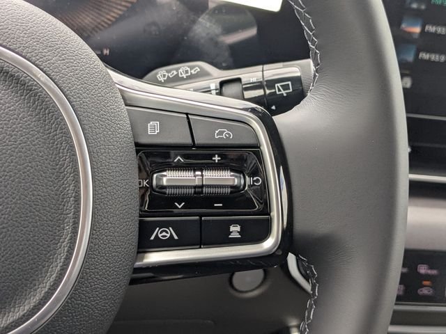 New 2026 Kia Carnival EX FWD image 31