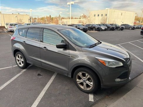 Used 2013 Ford Escape SE image 2