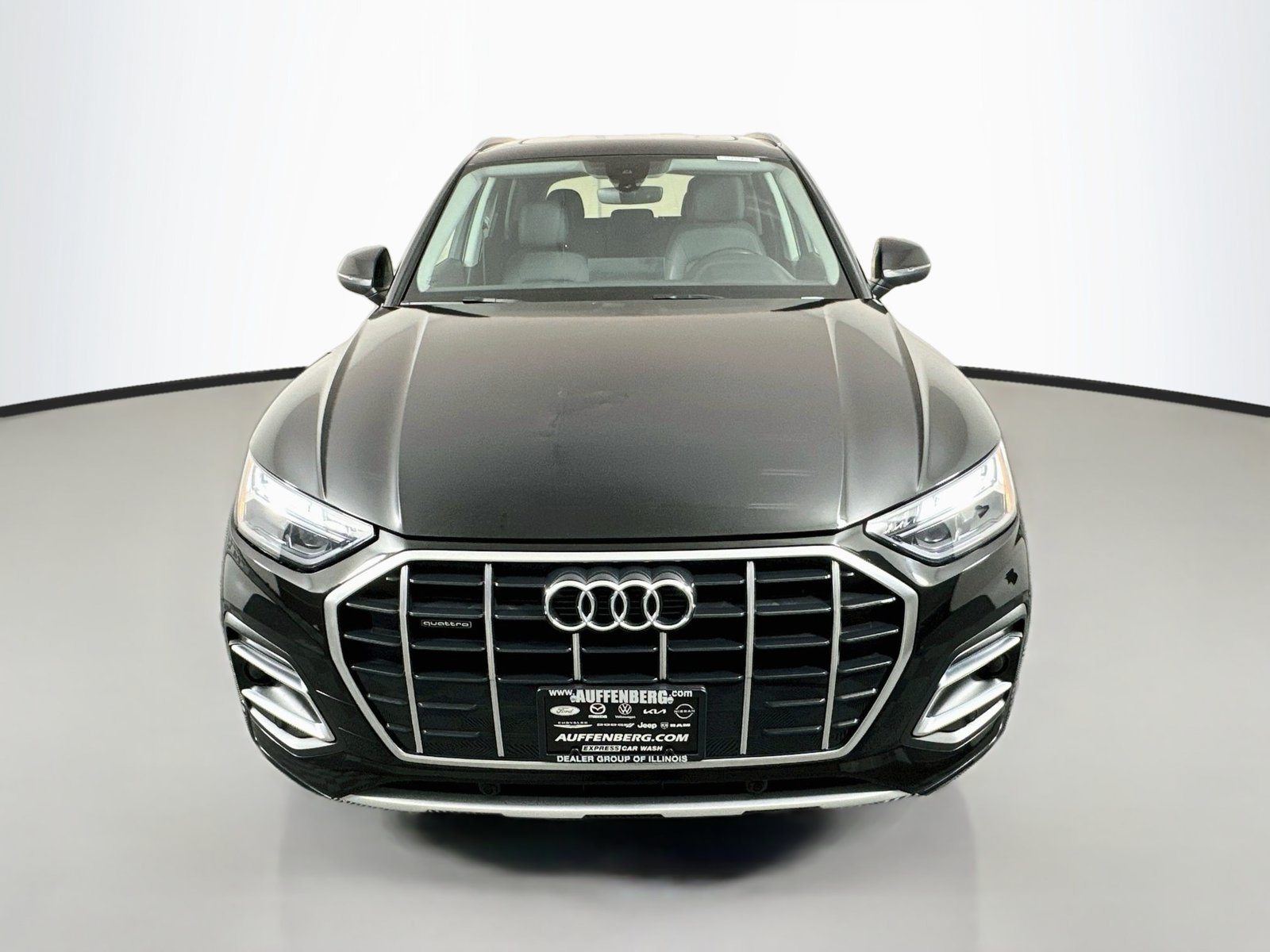 Used 2021 Audi Q5 2.0T Premium w/ Convenience Package AWD/4WD image 2