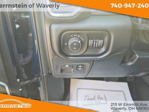Used 2022 RAM 1500 Laramie AWD/4WD image 18