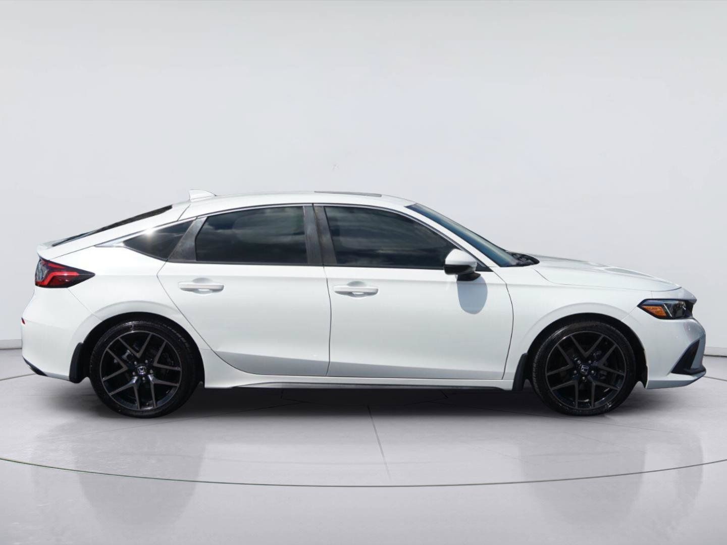 Used 2022 Honda Civic Sport Touring image 5