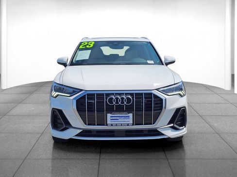 Used 2023 Audi Q3 2.0T Premium w/ Convenience Package AWD/4WD image 2