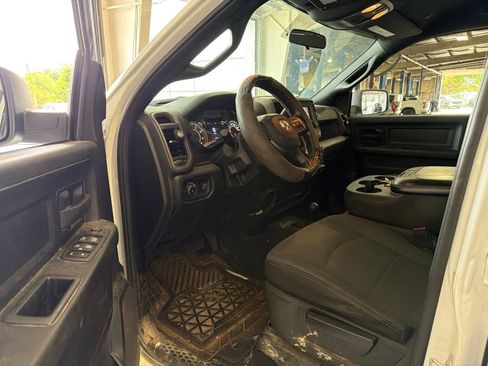 Used 2022 RAM 2500 Tradesman AWD/4WD image 5