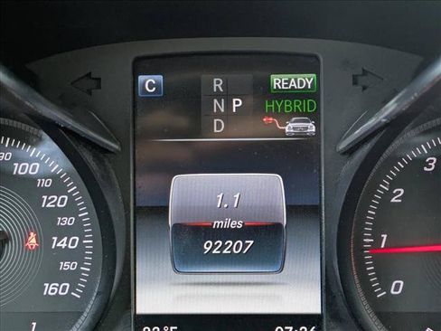 Used 2018 Mercedes-Benz GLC 350e 4MATIC image 11