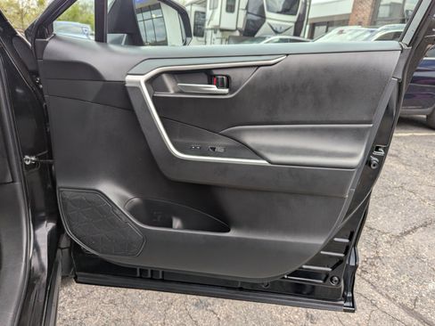 Used 2024 Toyota RAV4 SE w/ Convenience Package image 34