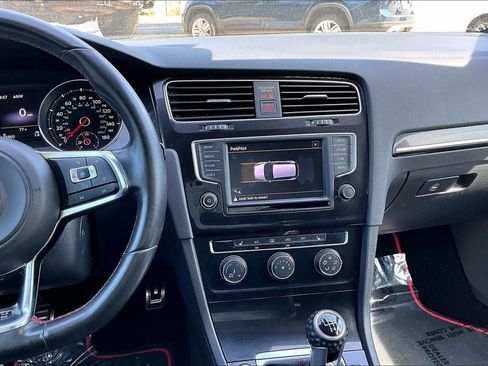 Used 2016 Volkswagen GTI SE w/ Driver Assistance Package FWD image 5