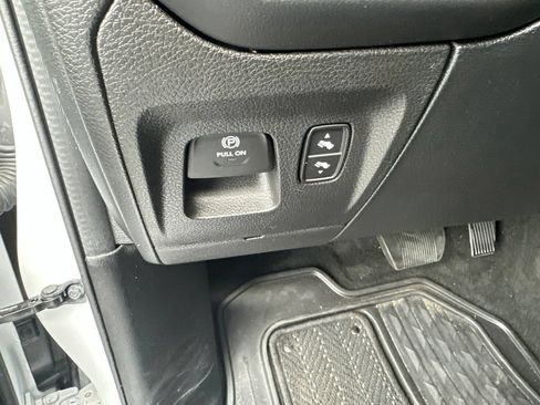 Used 2022 RAM 1500 Limited w/ Body-Colour Bumper Group AWD/4WD image 10