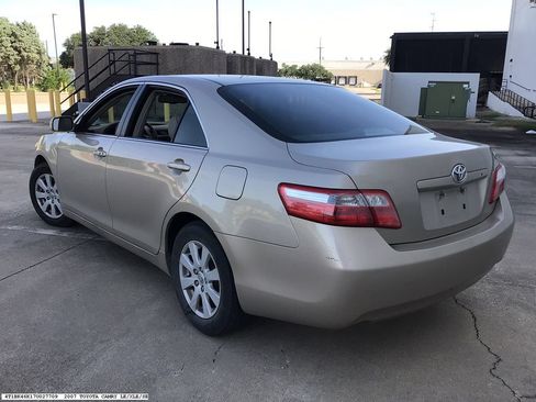 Used 2007 Toyota Camry XLE FWD image 5