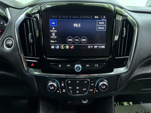 Used 2023 Chevrolet Traverse LT AWD/4WD image 21