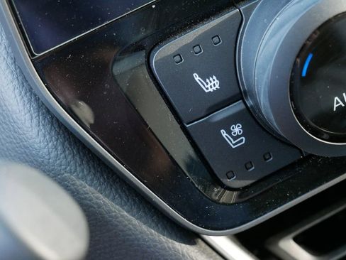 Certified 2025 Toyota Grand Highlander AWD image 31