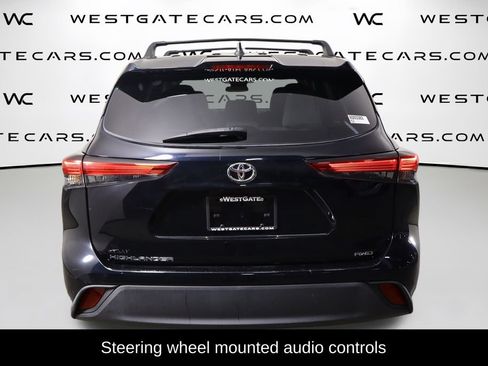 Used 2022 Toyota Highlander L AWD/4WD image 4