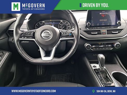 Used 2019 Nissan Altima 2.5 SV image 12