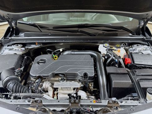 Certified 2025 Chevrolet Malibu LT FWD image 28