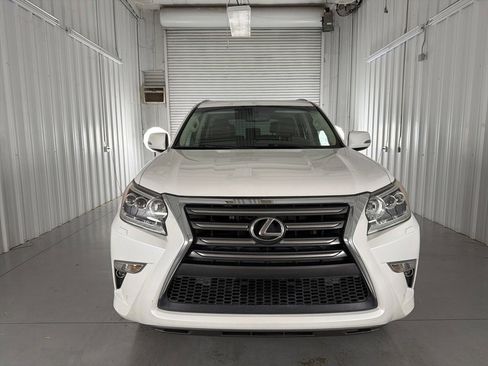Used 2016 Lexus GX 460 Luxury image 2