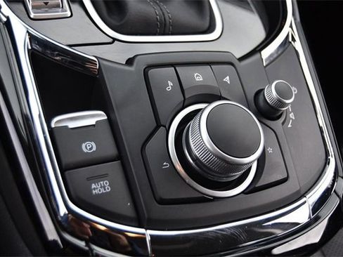 Used 2023 MAZDA CX-9 Touring image 16