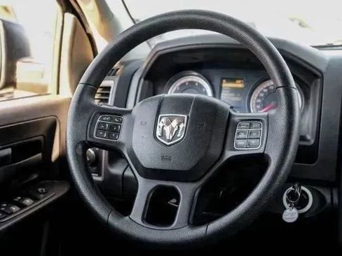 Used 2017 RAM 1500 Express w/ Express Value Package image 28