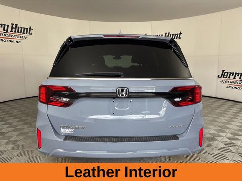 Used 2025 Honda Odyssey Sport-L image 6