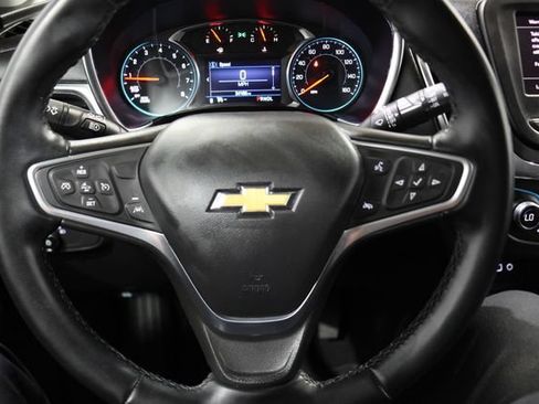 Used 2023 Chevrolet Equinox LT FWD image 20