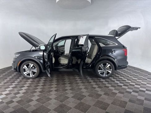Certified 2023 Kia Sorento SX Prestige image 15