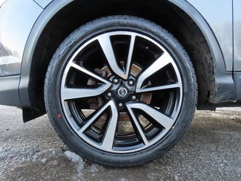 Used 2018 Nissan Rogue Sport SL w/ SL Premium Package image 9