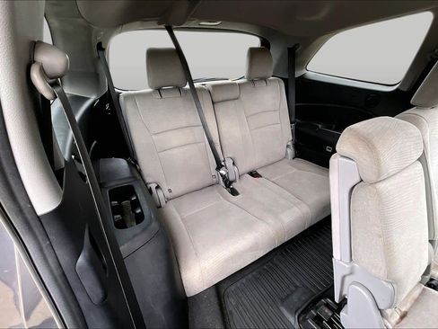 Used 2018 Honda Pilot EX image 17