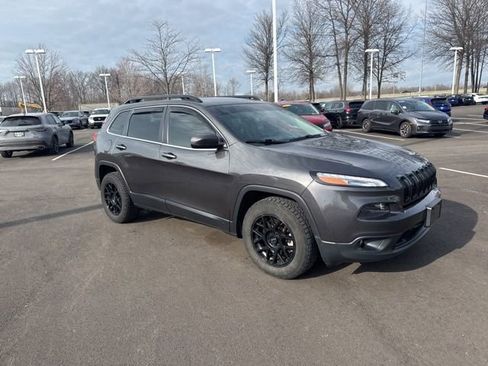 Used 2015 Jeep Cherokee Latitude image 7