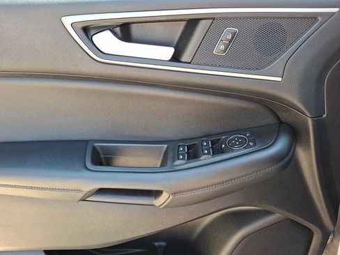 Used 2022 Ford Edge SEL w/ Convenience Package AWD/4WD image 12
