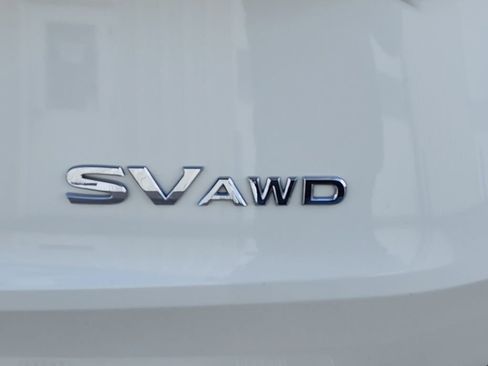 Used 2023 Nissan Rogue SV image 7