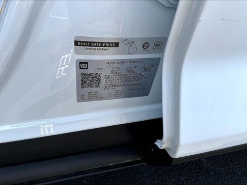 Used 2026 Chevrolet Traverse LT w/ LPO, Floor Liner Package FWD image 19
