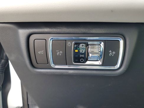 New 2026 Lincoln Aviator AWD image 13