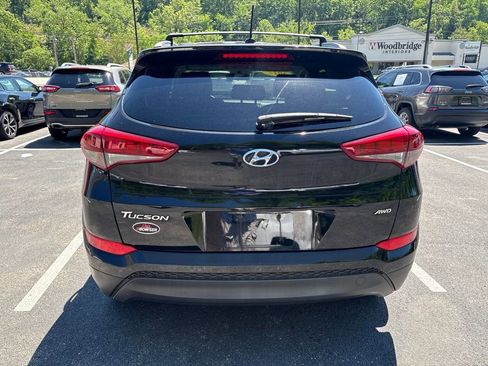 Used 2017 Hyundai Tucson SE AWD/4WD image 4
