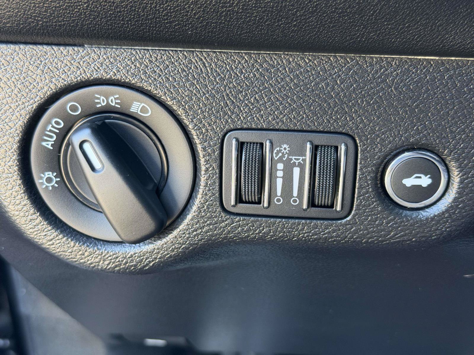 Used 2021 Dodge Challenger R/T Scat Pack RWD image 24