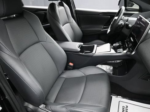 Used 2023 Subaru Solterra AWD image 30