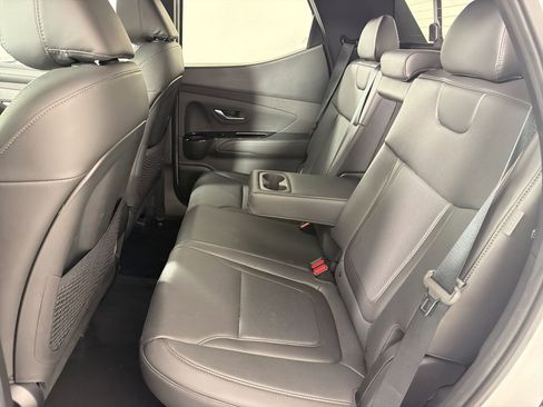 Certified 2026 Hyundai Santa Cruz Limited AWD/4WD image 15