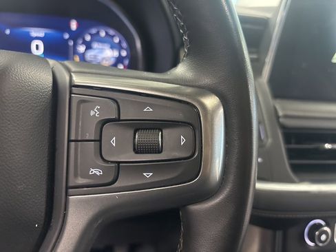 Used 2023 Chevrolet Suburban Premier AWD/4WD image 21