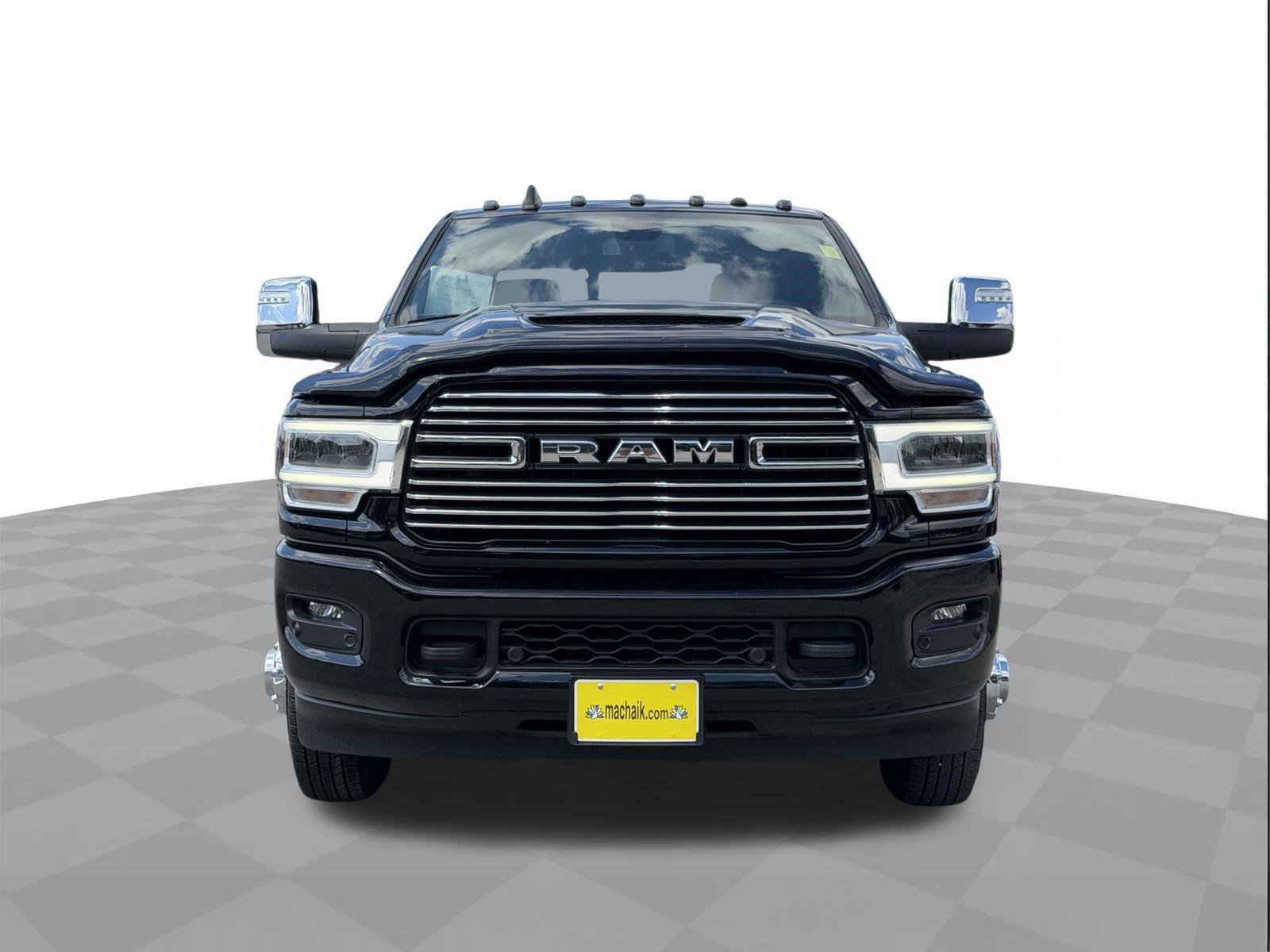 Used 2024 RAM 3500 Laramie w/ Sport Appearance Package AWD/4WD image 8