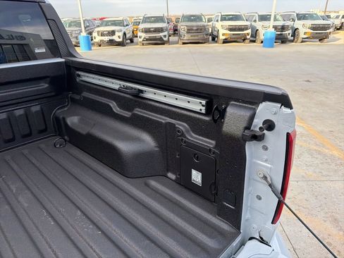 New 2026 Ford Maverick Lobo AWD/4WD image 9