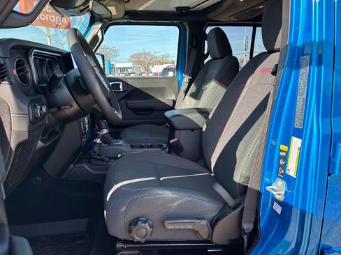 New 2026 Jeep Wrangler Unlimited Rubicon w/ Safety Group image 10