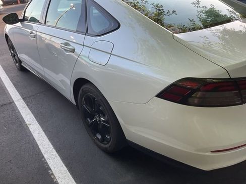 Used 2025 Honda Accord SE image 9