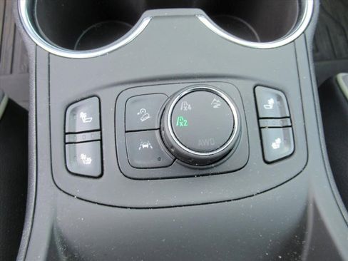 Certified 2024 GMC Terrain SLE w/ Driver Convenience Package image 26