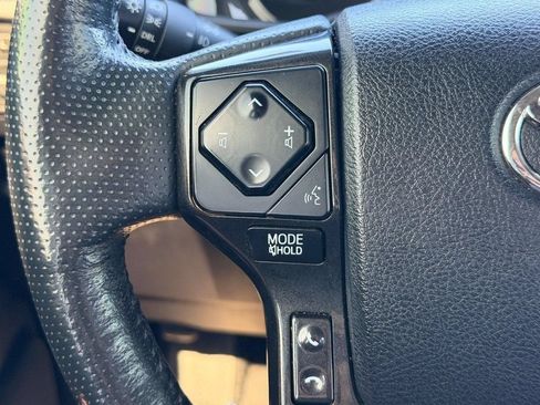 Used 2023 Toyota 4Runner TRD Off-Road Premium AWD/4WD image 19